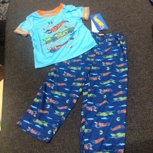 NWT Hotwheels PJ super cute for a Hot Wheels fan!
